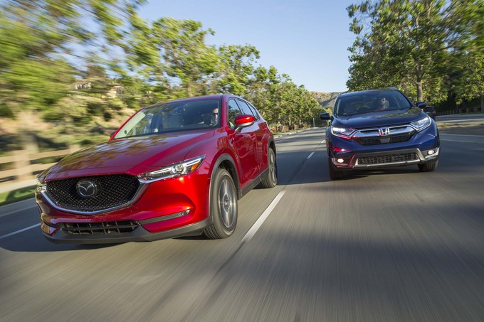 Honda CR-V và Mazda CX-5 - cuộc so kè khốc liệt